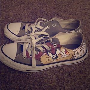 converse shoes with a cute looney tunes character